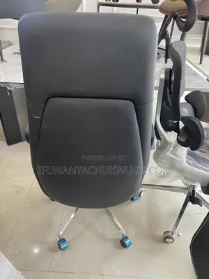 Executive Office Chair for Boss Office (Black)