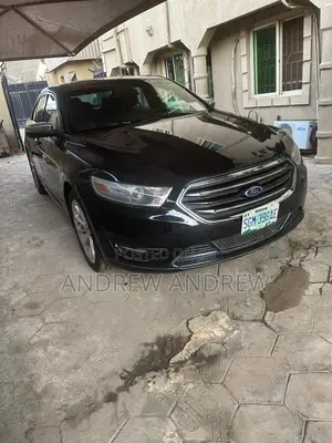 Ford Taurus 2014 Black