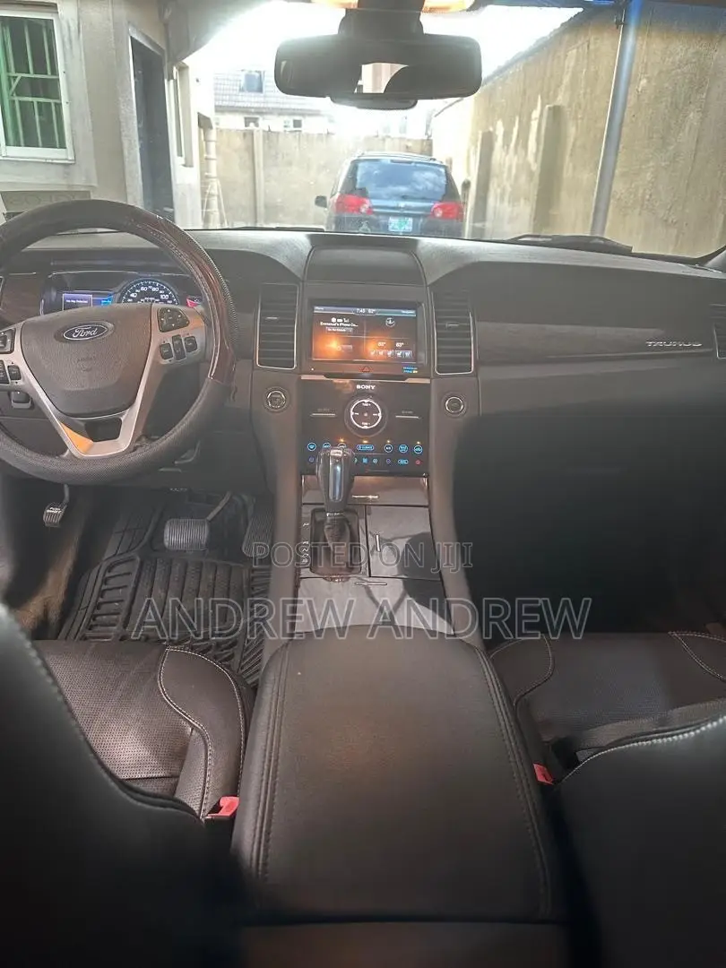 Ford Taurus 2014 Black