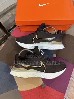 Nike React