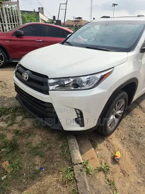 Toyota Highlander XLE V6 4x2 (3.5L 6cyl 6A) 2016 White