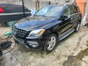 Mercedes-Benz M Class ML350 4MATIC 4dr SUV AWD (3.5L 6cyl 7A) 2015