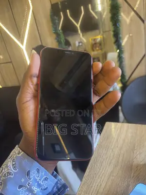 Apple iPhone 13 128 GB Red