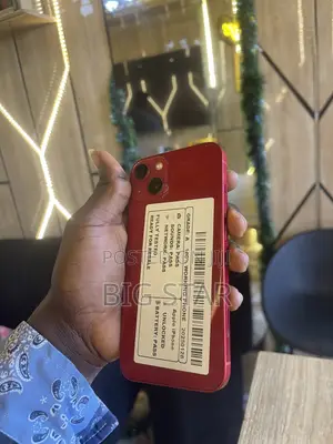 Apple iPhone 13 128 GB Red