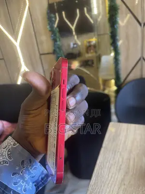 Apple iPhone 13 128 GB Red