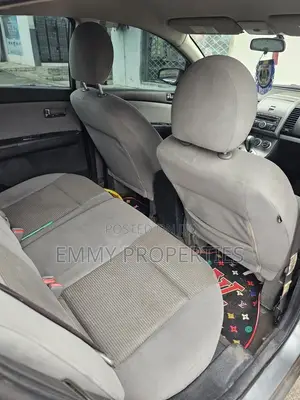 Nissan Sentra 2010 Silver