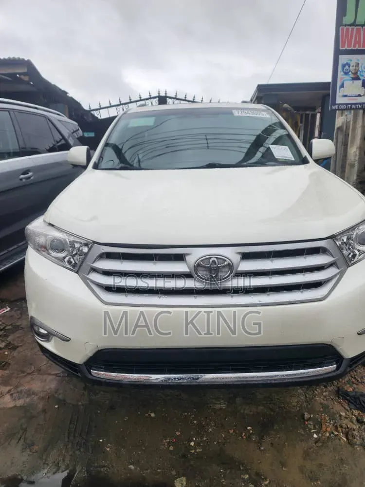Toyota Highlander 2013 White