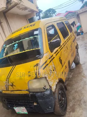 Suzuki Every 2009 Yellow