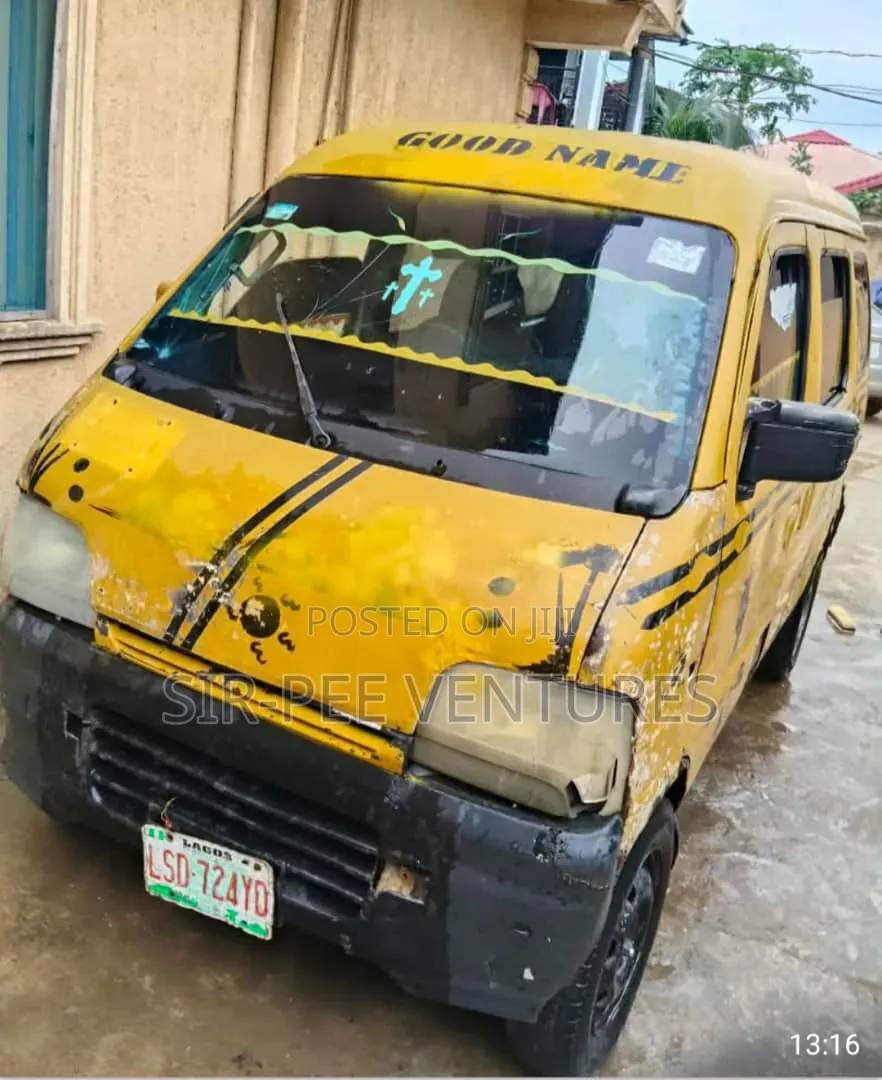 Suzuki Every 2009 Yellow