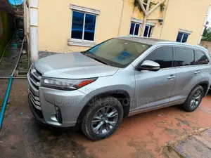 Toyota Highlander 2015 Silver