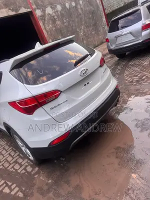 Hyundai Santa Fe Sport 2.0T 2013 White