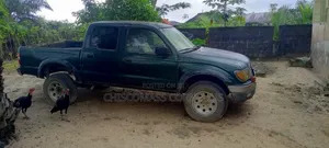 Toyota Tacoma 2002 Green