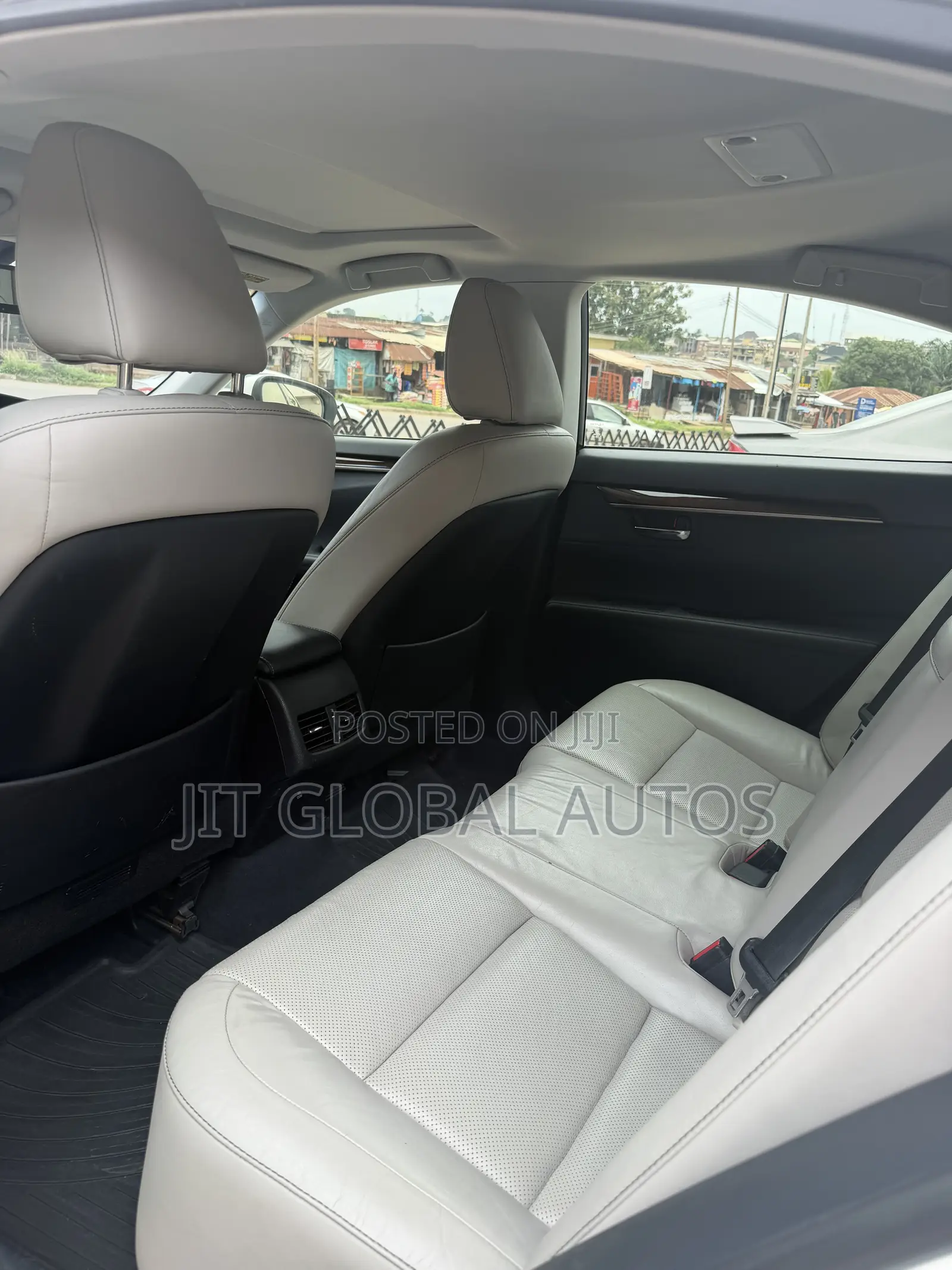 Lexus ES 2014 Silver