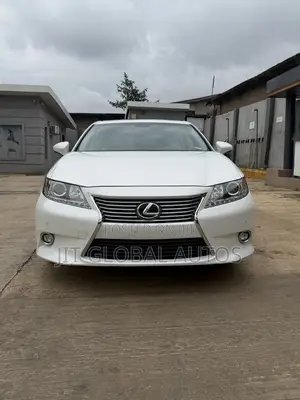 Lexus ES 2014 Silver