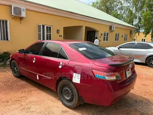Toyota Camry LE 4dr Sedan (2.5L 4cyl 6AM) 2010 Red