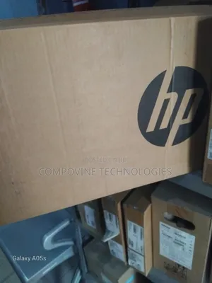 New Laptop HP 240 8GB Intel Core 3 SSD 512GB