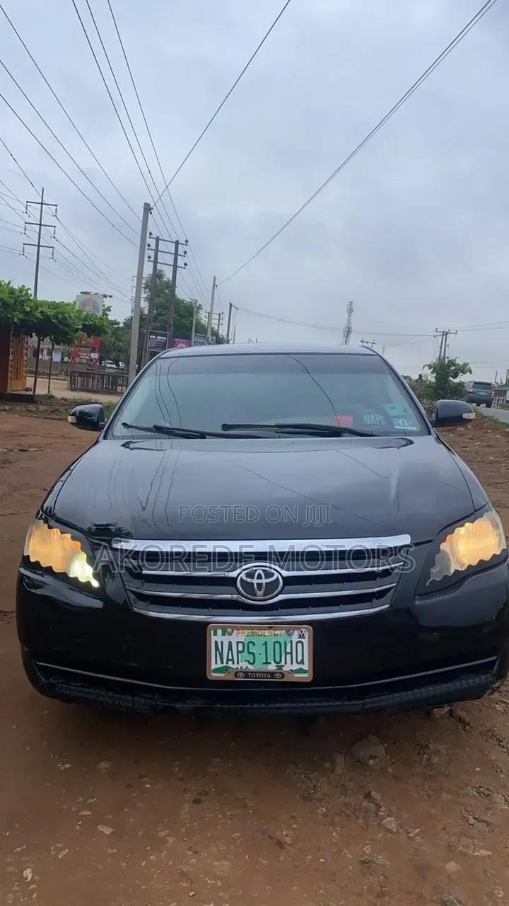 Toyota Avalon 2006 Black