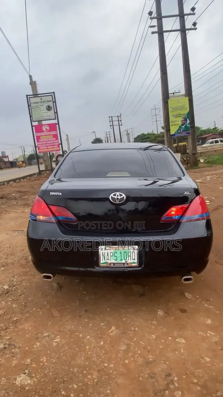 Toyota Avalon 2006 Black