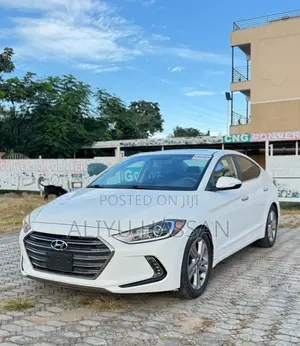 Hyundai Elantra 2017 White