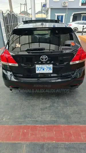 Toyota Venza 2010 Black