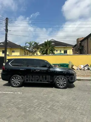 Lexus LX 2017 Black