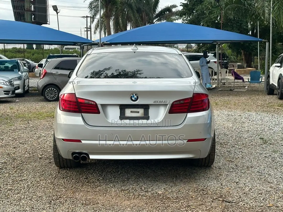 BMW 528i 2012 Silver