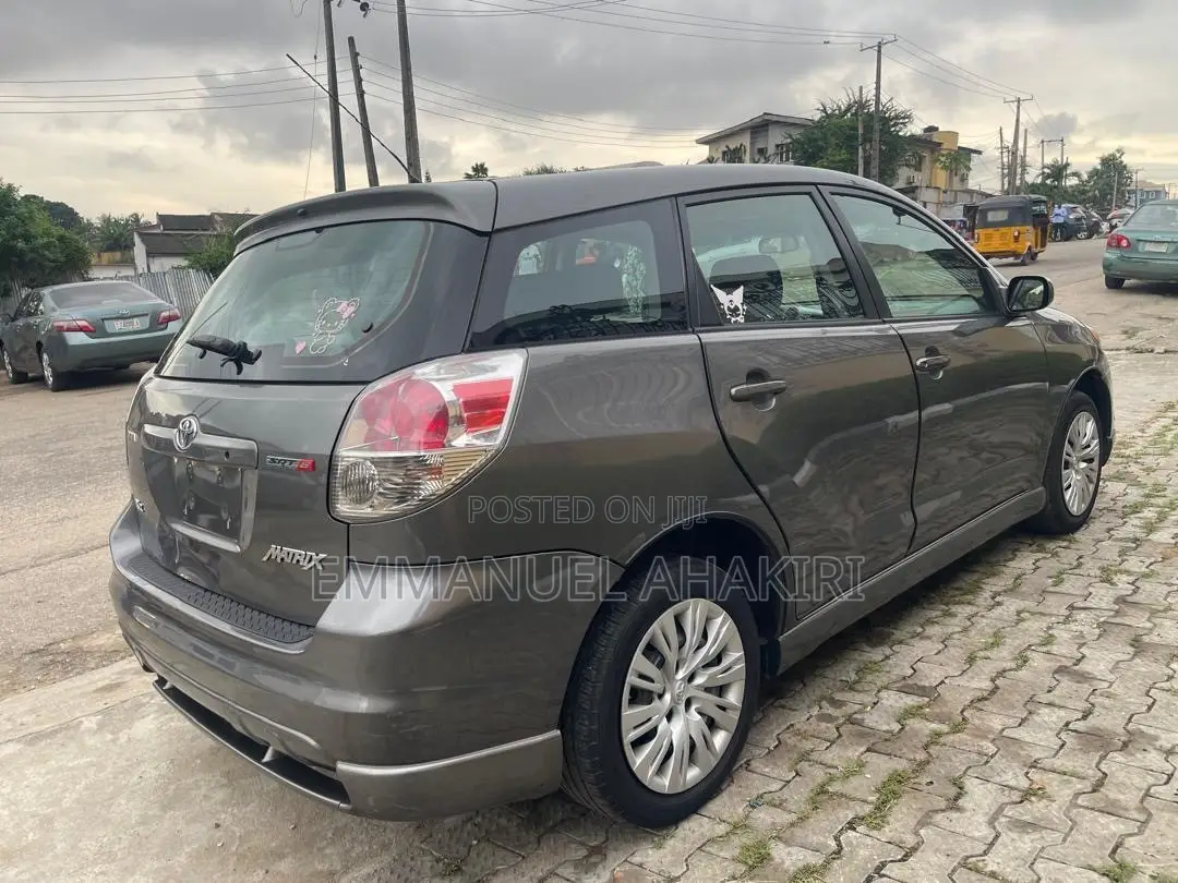 Toyota Matrix 2007 Gray