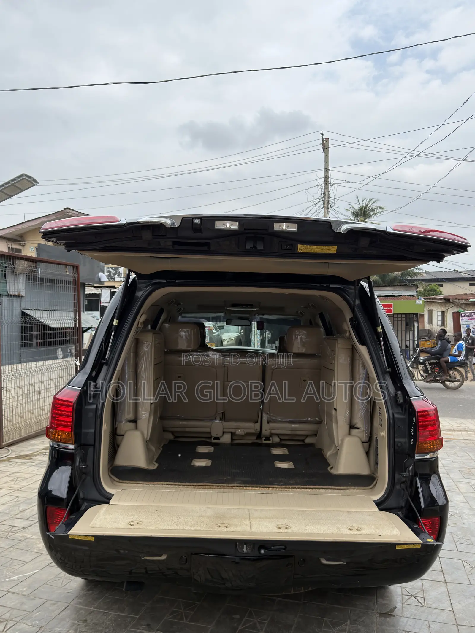 Lexus LX 570 2009 Black