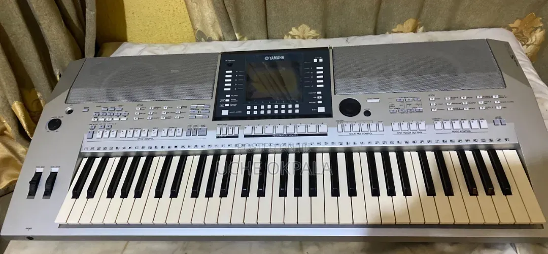 Yamaha PSR-S710