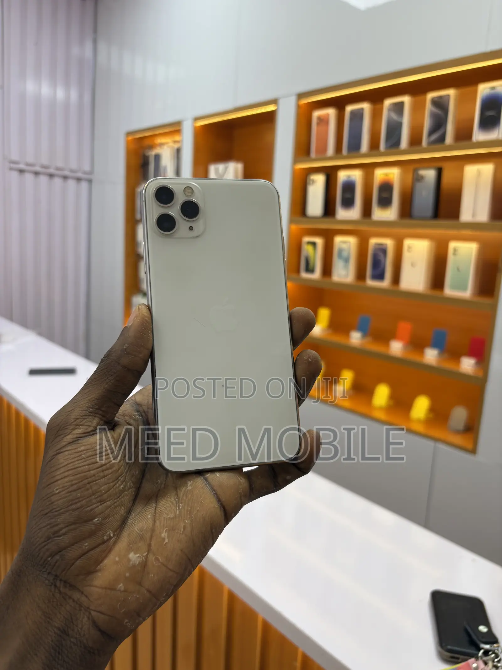 Apple iPhone 11 Pro Max 64 GB White
