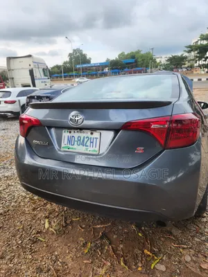Toyota Corolla 2016 Gray