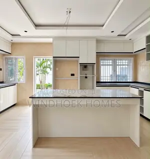 6bdrm Duplex in Kiami for rent