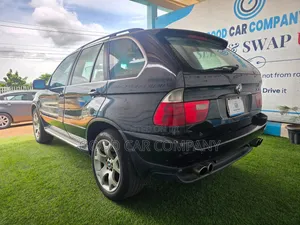 BMW X5 4.4 AWD 2000 Black