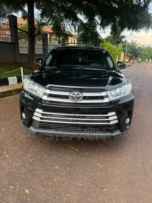 Toyota Highlander 2016 Black