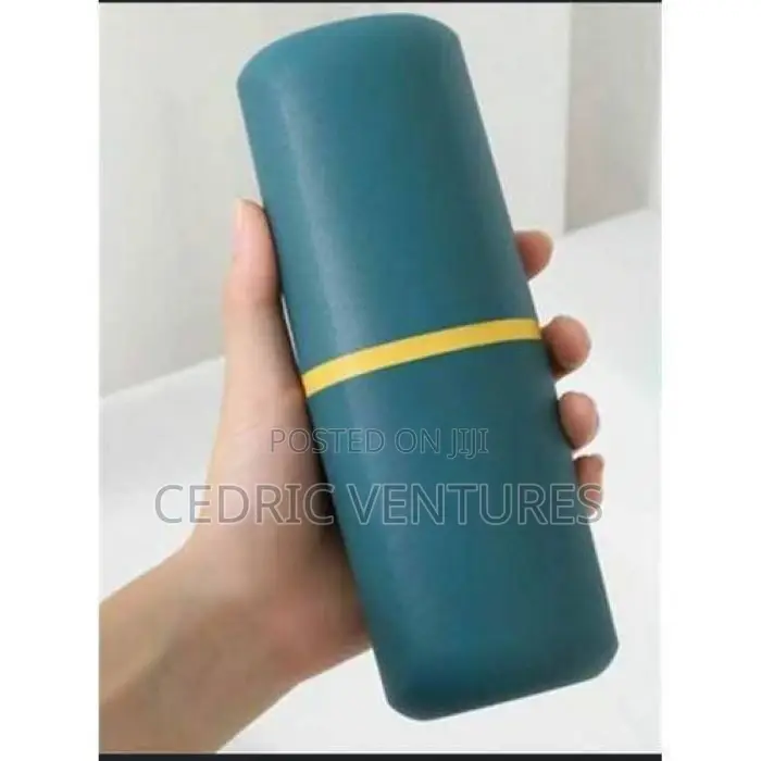 Plastic Toothbrush and Toothpaste Holder