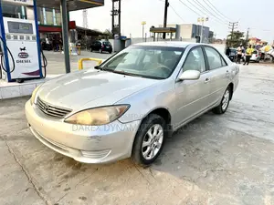 Toyota Camry LE 4dr Sedan (2.4L 4cyl 5A) 2005 Silver