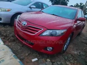 Toyota Camry 2011 Red