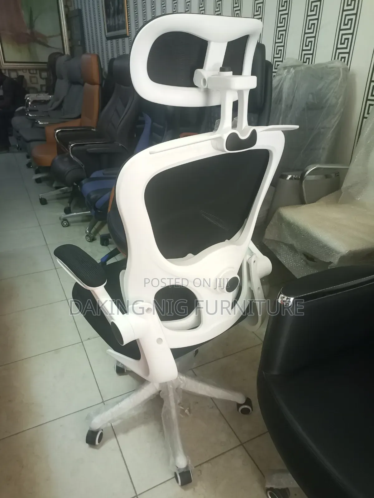 Office Chair With Suit Hanger