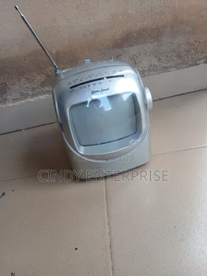 Rechargeable and Battery FM Radio