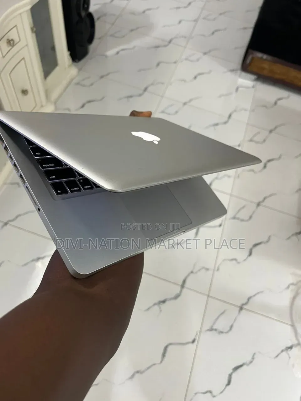 Laptop Apple MacBook Pro 2015 8GB Intel Core i5 SSD 128GB