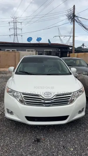Toyota Venza 2010 White