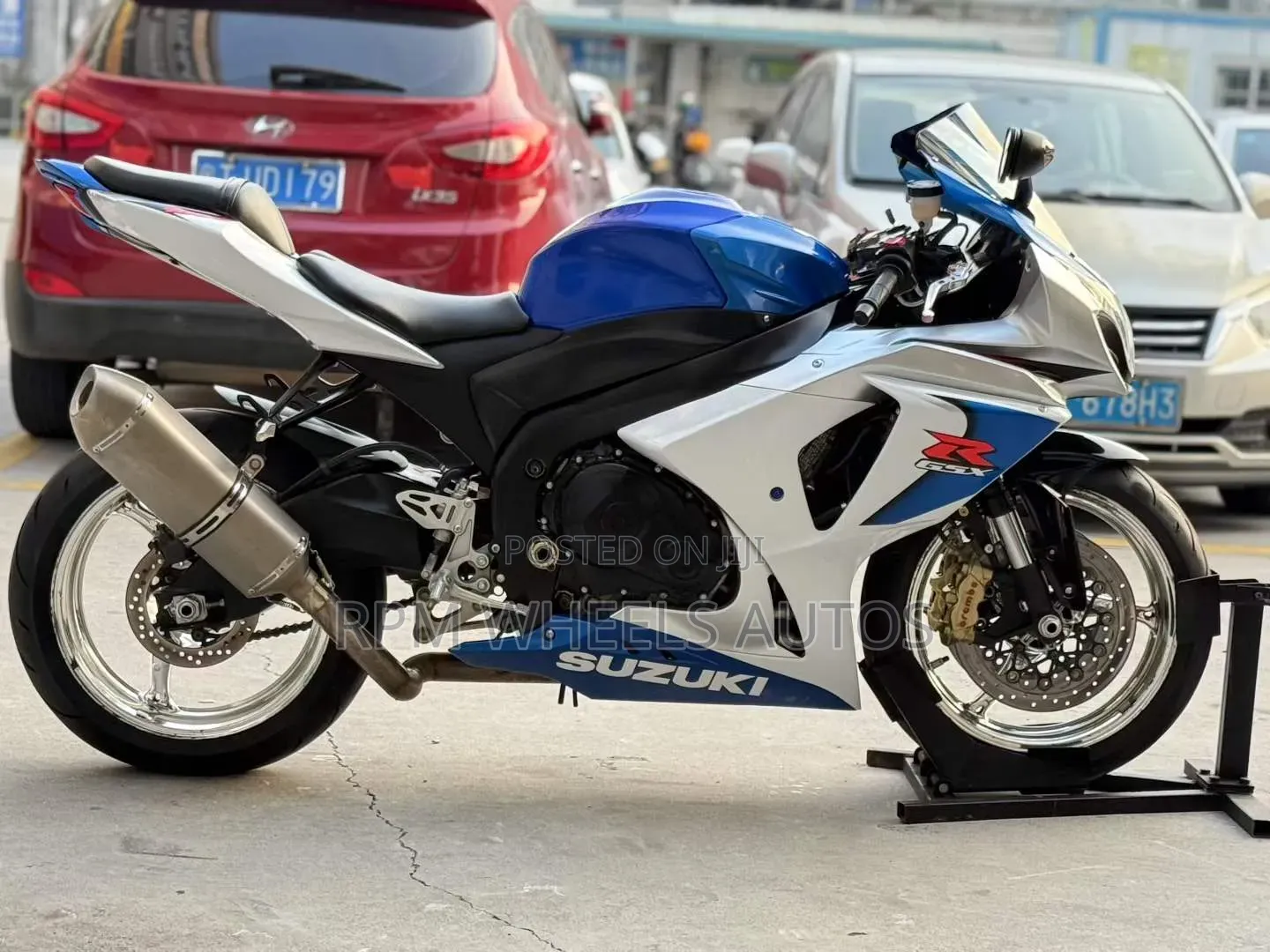 Suzuki GSX-R 2015 Blue
