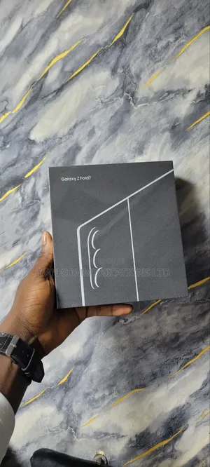 New Samsung Galaxy Z Fold7 256 GB Silver