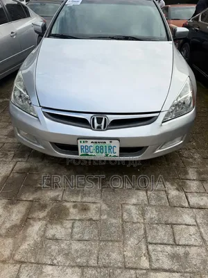 Honda Accord 2006 Silver