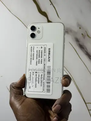 Apple iPhone 11 128 GB White