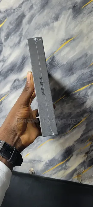 New Samsung Galaxy Z Fold7 512 GB Blue