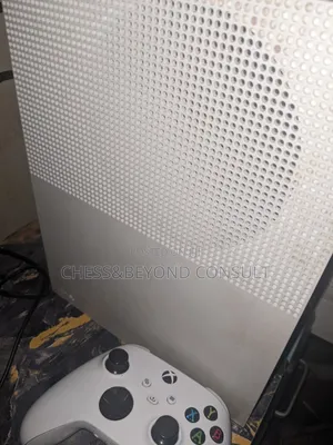 Xbox One S With Offline and Online Games