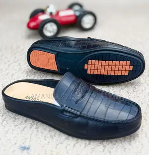 Moschino Black Crocodile-Embossed Leather Mule Loafers