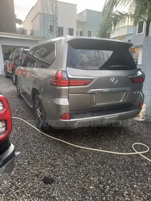 Lexus LX 570 AWD 2018 Black