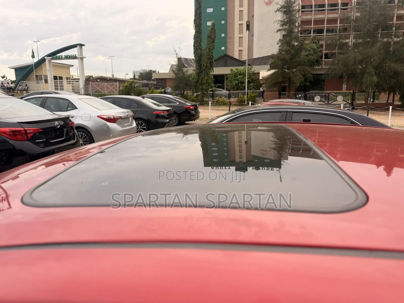 Toyota Corolla 2016 Maroon
